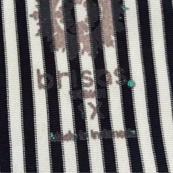 Brisa Black and white striped short sleeve top 1X - Picture 4 of 4